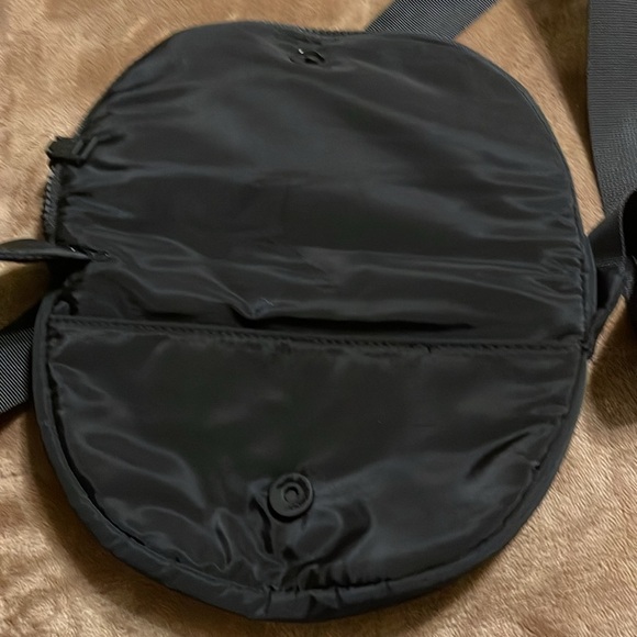 ❤️🔥STEVE MADDEN CONVERTIBLE CROSSBODY/BELT BAG - Picture 8 of 13